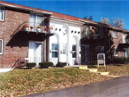 Montecito Apartments in St. Louis, MO - Building Photo - Building Photo