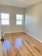 2512 E Fayette St in Baltimore, MD - Building Photo - Building Photo