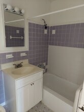 45 Brook Rd, Unit 2 in Quincy, MA - Building Photo - Building Photo