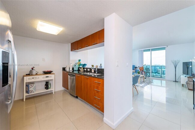 property at 1800 N Bayshore Dr