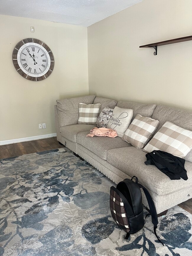 1153 Dickinson St in Springfield, MA - Building Photo - Building Photo