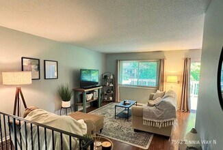 7592 Zinnia Way N in Osseo, MN - Building Photo - Building Photo