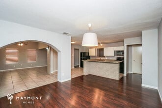 455 Maplewood Ln in San Antonio, TX - Building Photo - Building Photo