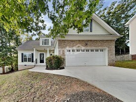 12 Bittercrest Ct in Simpsonville, SC - Building Photo