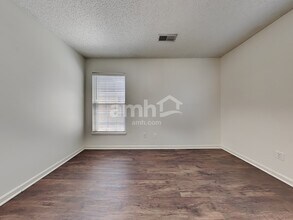 325 Sunburst Way in Summerville, SC - Building Photo - Building Photo