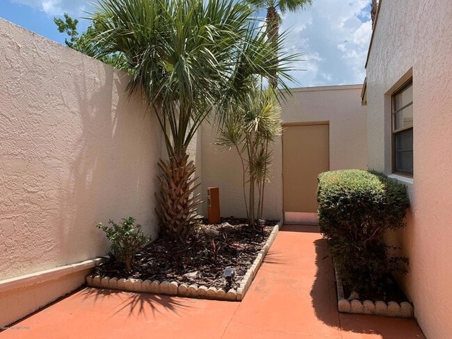 418 Hawthorne Ct in Satellite Beach, FL - Building Photo - Building Photo