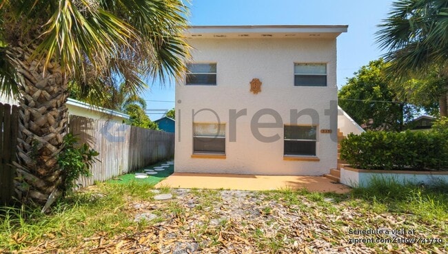 property at 515 Putnam Rd
