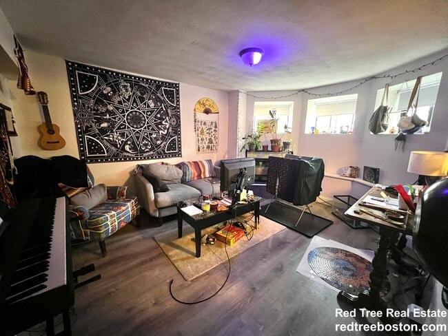 19 Brighton Ave, Unit A in Boston, MA - Foto de edificio - Building Photo