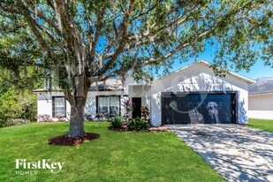 651 Cotulla Dr in Kissimmee, FL - Building Photo