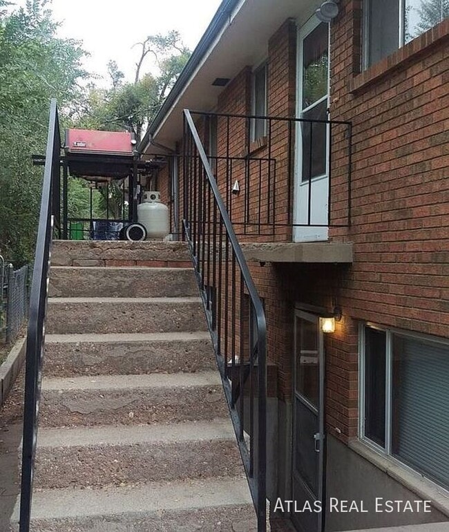 property at 851 30th Ave Ct