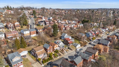 2921 Brentwood Ave in Pittsburgh, PA - Foto de edificio - Building Photo