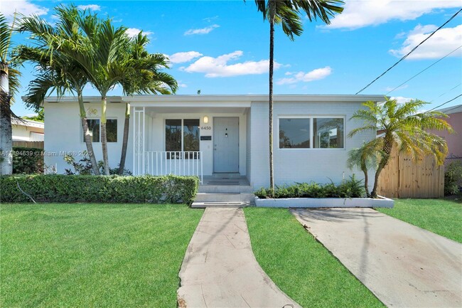 6450 SW 28th St in Miami, FL - Building Photo - Building Photo