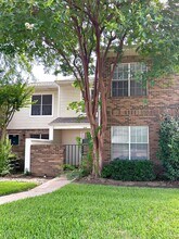 838 Creekside Dr in Lewisville, TX - Building Photo - Building Photo