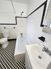 2466 Lincoln St, Unit Front House in Hollywood, FL - Building Photo - Building Photo
