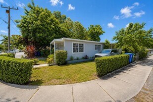 4099 NW 18th Ave in Miami, FL - Building Photo