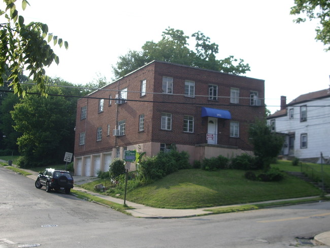 608 Probasco St in Cincinnati, OH - Building Photo - Building Photo