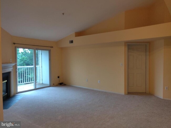 13800 Farnsworth Ln in Upper Marlboro, MD - Building Photo - Building Photo