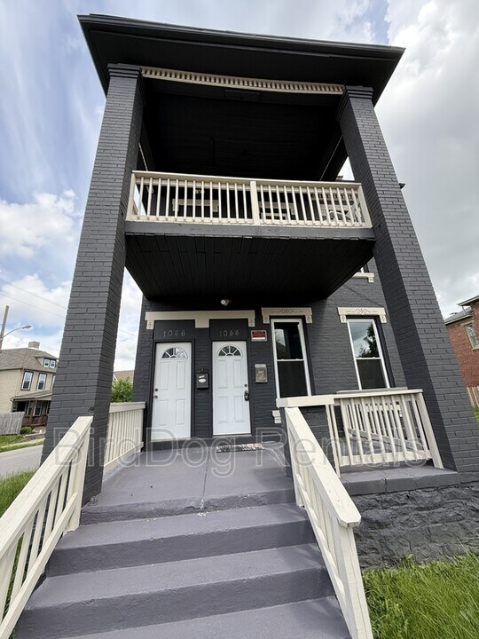 1044-1046-1046 E Long St in Columbus, OH - Building Photo
