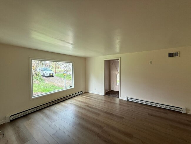 property at 3861 Willamette St