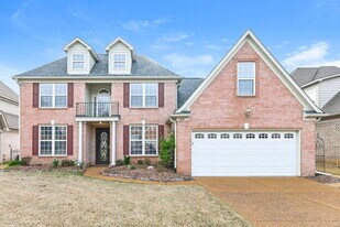 95 Fairoaks Dr in Oakland, TN - Building Photo