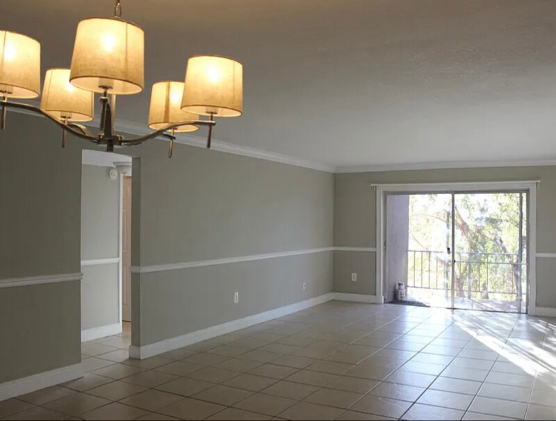 9441-944176 SW 76th St in Miami, FL - Building Photo