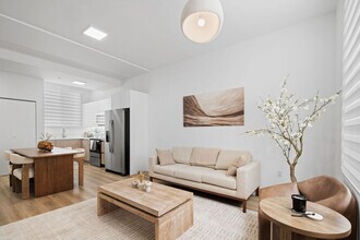 41 NW 16th Ave in Miami, FL - Building Photo - Building Photo