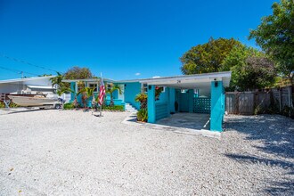 24 Cactus Dr in Key West, FL - Foto de edificio - Building Photo