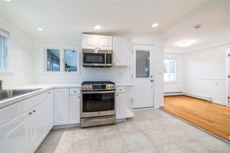 2444 Bayview Ave in Wantagh, NY - Building Photo - Building Photo