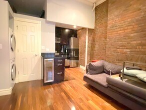 West 21st Street in New York, NY - Building Photo - Building Photo