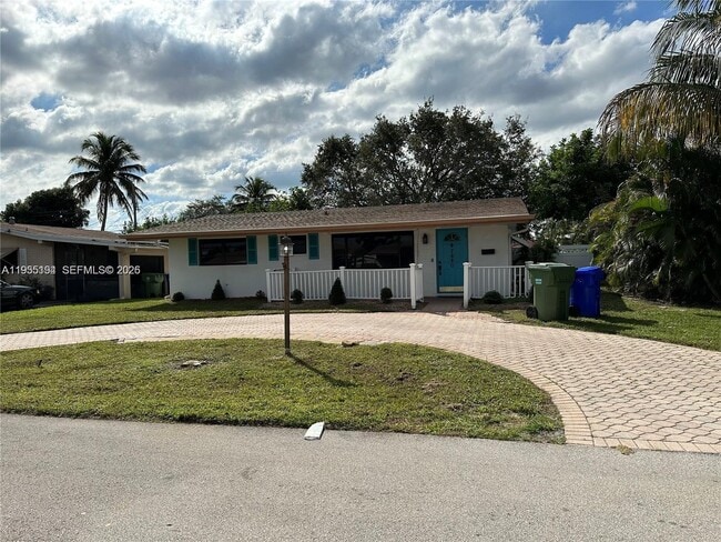 7880 NW 11th St in Pembroke Pines, FL - Building Photo - Building Photo