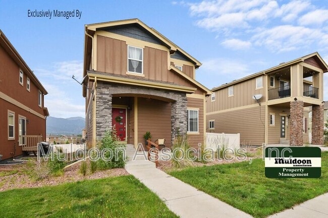 1330 Antrim Loop in Colorado Springs, CO - Building Photo - Building Photo