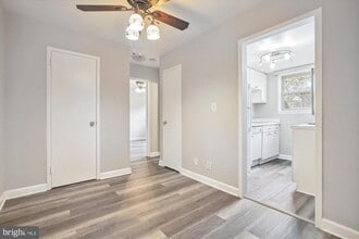 2030 N Woodrow St in Arlington, VA - Building Photo - Building Photo