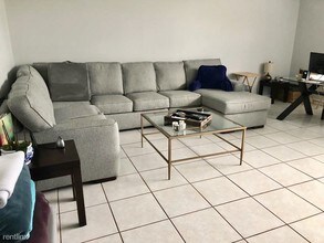 20401 NE 30th Ave-Unit -Apt 316 in Miami, FL - Building Photo - Building Photo