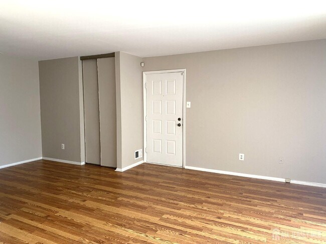 105 The Woods in Cherry Hill Township, NJ - Building Photo - Building Photo