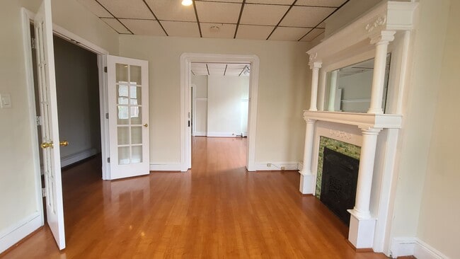 86 Tonnele Ave, Unit 1 in Jersey City, NJ - Building Photo - Building Photo