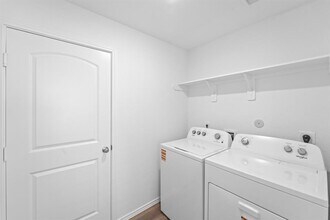 1011 Vilana Ridge Ln in Houston, TX - Building Photo - Building Photo