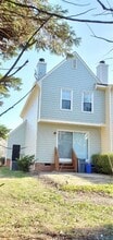 7029 Fox Grn W in Chesterfield, VA - Building Photo - Building Photo