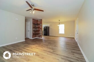 207 E Wade St in Oxford, GA - Foto de edificio - Building Photo