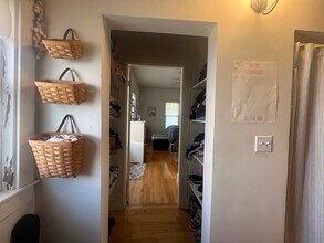 27 Holton St, Unit 1 in Medford, MA - Building Photo - Building Photo