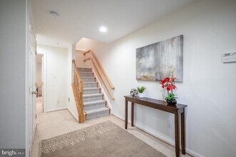 122 Sanborn Pl in Alexandria, VA - Building Photo - Building Photo