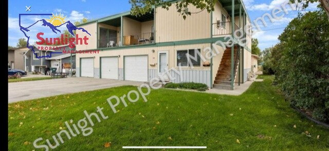 129 S 12th St W