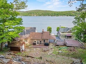 99 Lake Shore Rd in Greenwood Lake, NY - Building Photo - Building Photo