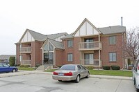 Balfour Condominiums in Macomb, MI - Foto de edificio - Building Photo