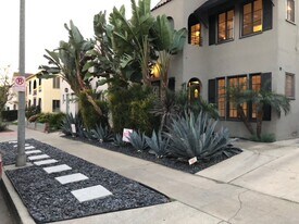 517 N Spaulding Ave, Unit 519 in Los Angeles, CA - Building Photo