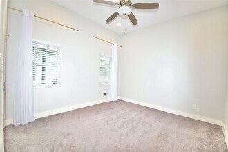 3241 Dixie Dr in Houston, TX - Building Photo - Building Photo