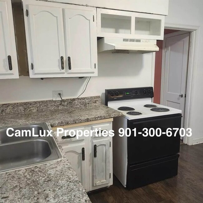 3484 Vernon Ave in Memphis, TN - Building Photo - Building Photo