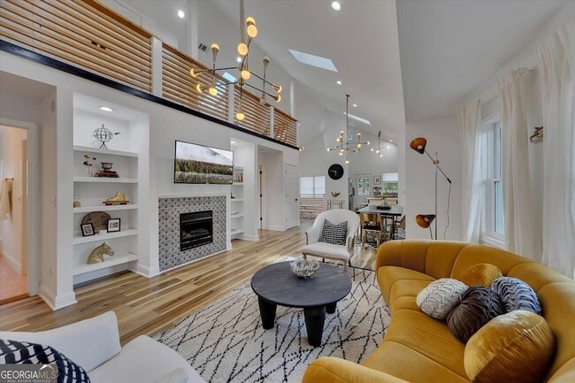 property at 937 Austin Ave NE