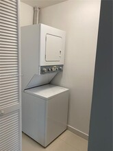 7751 NW 107th Ave, Unit 305 in Doral, FL - Building Photo - Building Photo