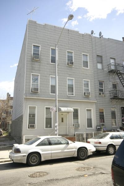 338 Melrose St in Brooklyn, NY - Building Photo