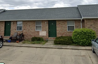 8701 N Raintree Ct in Terre Haute, IN - Building Photo